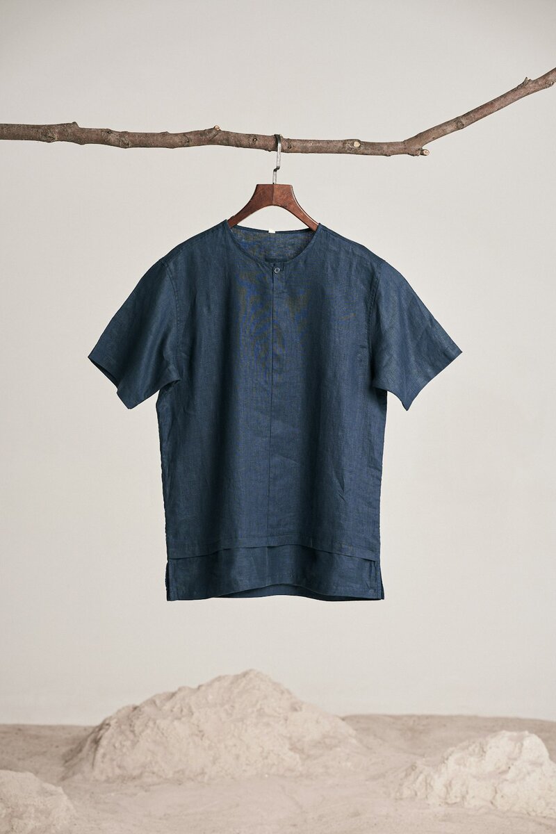Kaos Henley Kancing